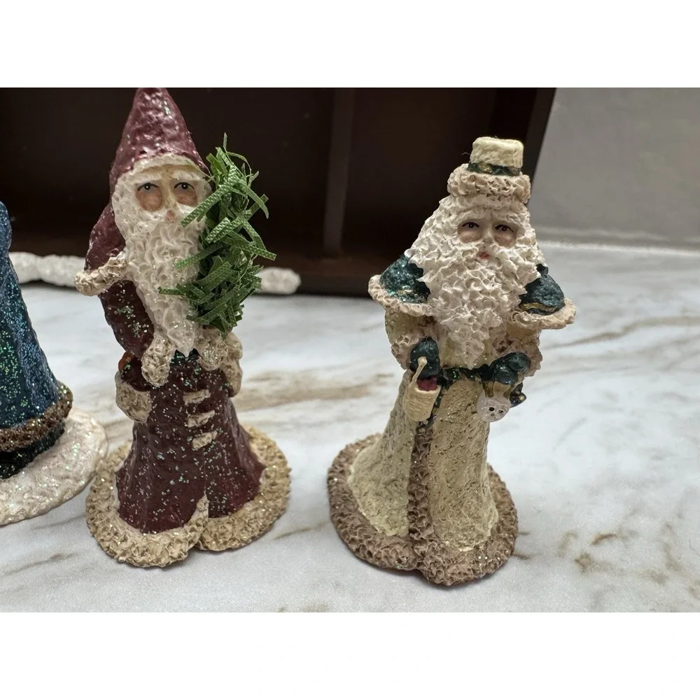 Vintage Enesco Littlesnickle Christmas Shelf Shadowbox Display With‎ 6 Santas
